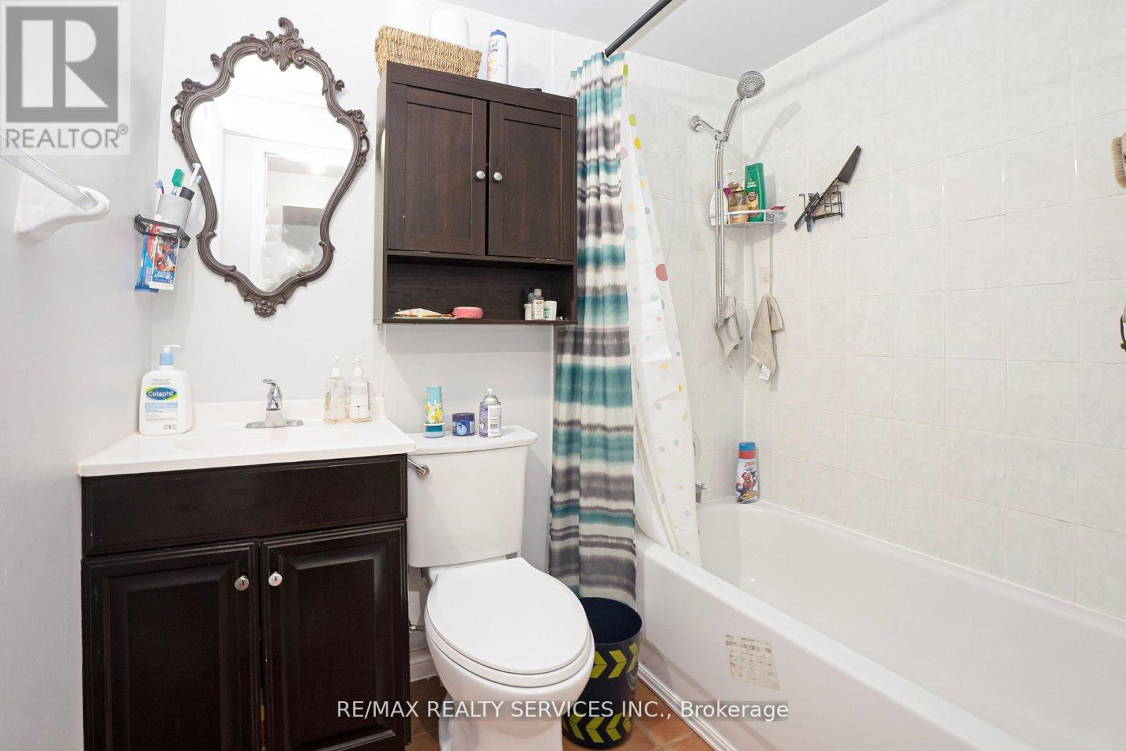 14 Foxmere Road, Brampton, Ontario  L7A 1S6 - Photo 43 - W12511214