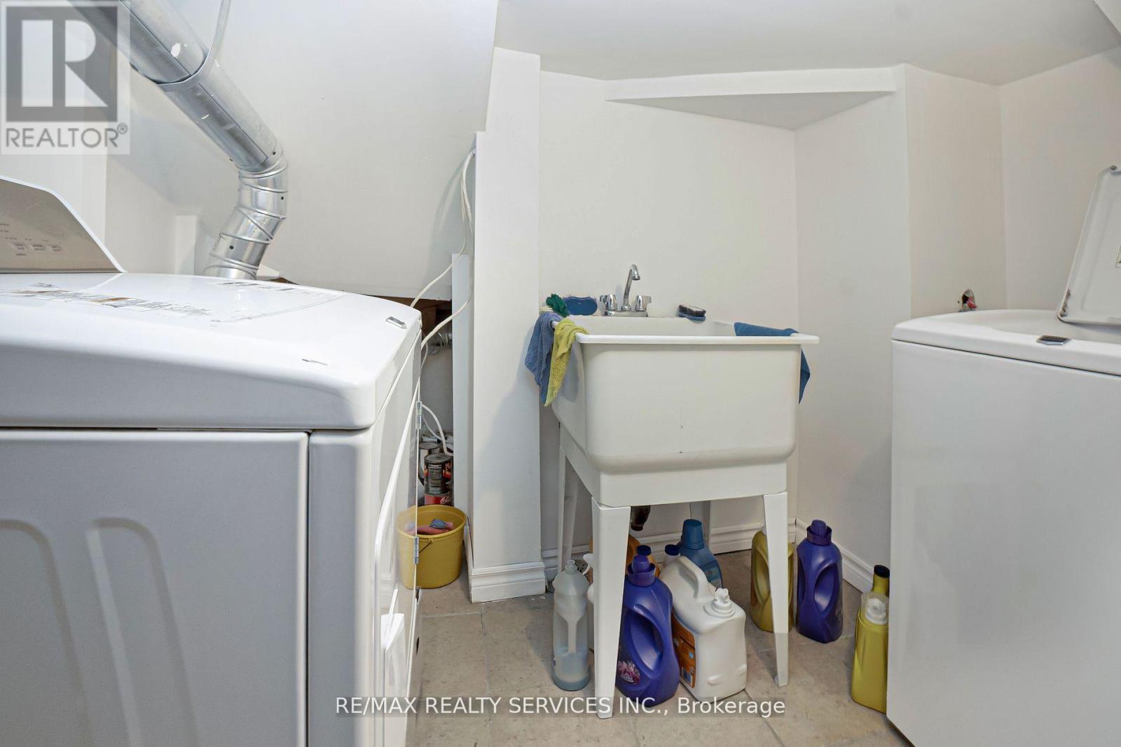 14 Foxmere Road, Brampton, Ontario  L7A 1S6 - Photo 47 - W12511214