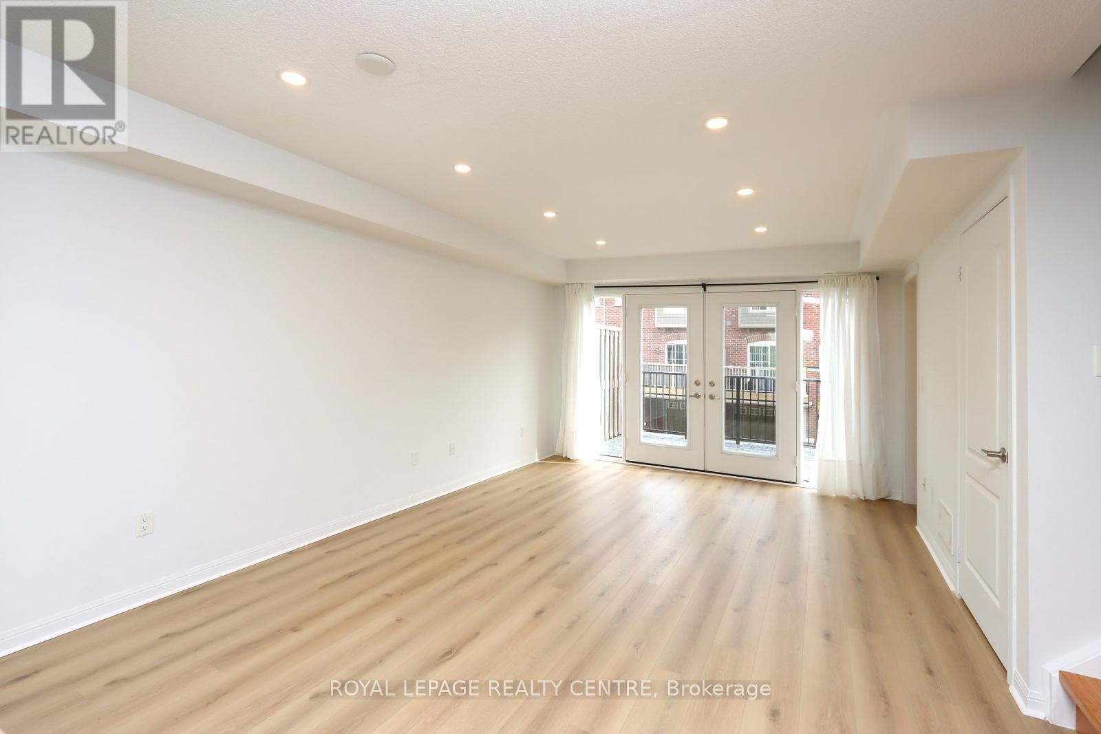 4 - 3135 Boxford Crescent, Mississauga, Ontario  L5M 0X1 - Photo 8 - W12511228