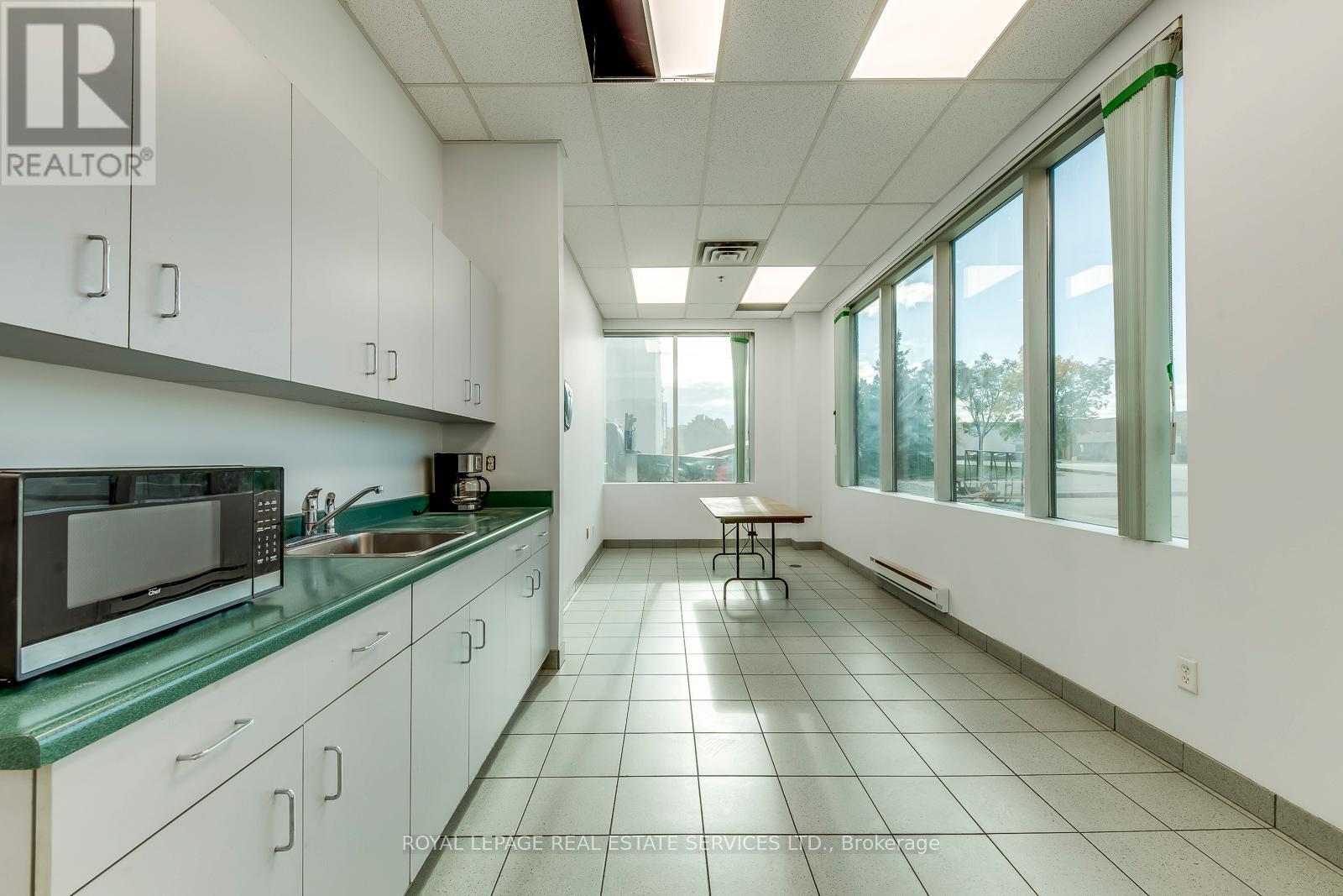 7205 Edwards Boulevard, Mississauga, Ontario  L5S 1Z3 - Photo 16 - W12511300