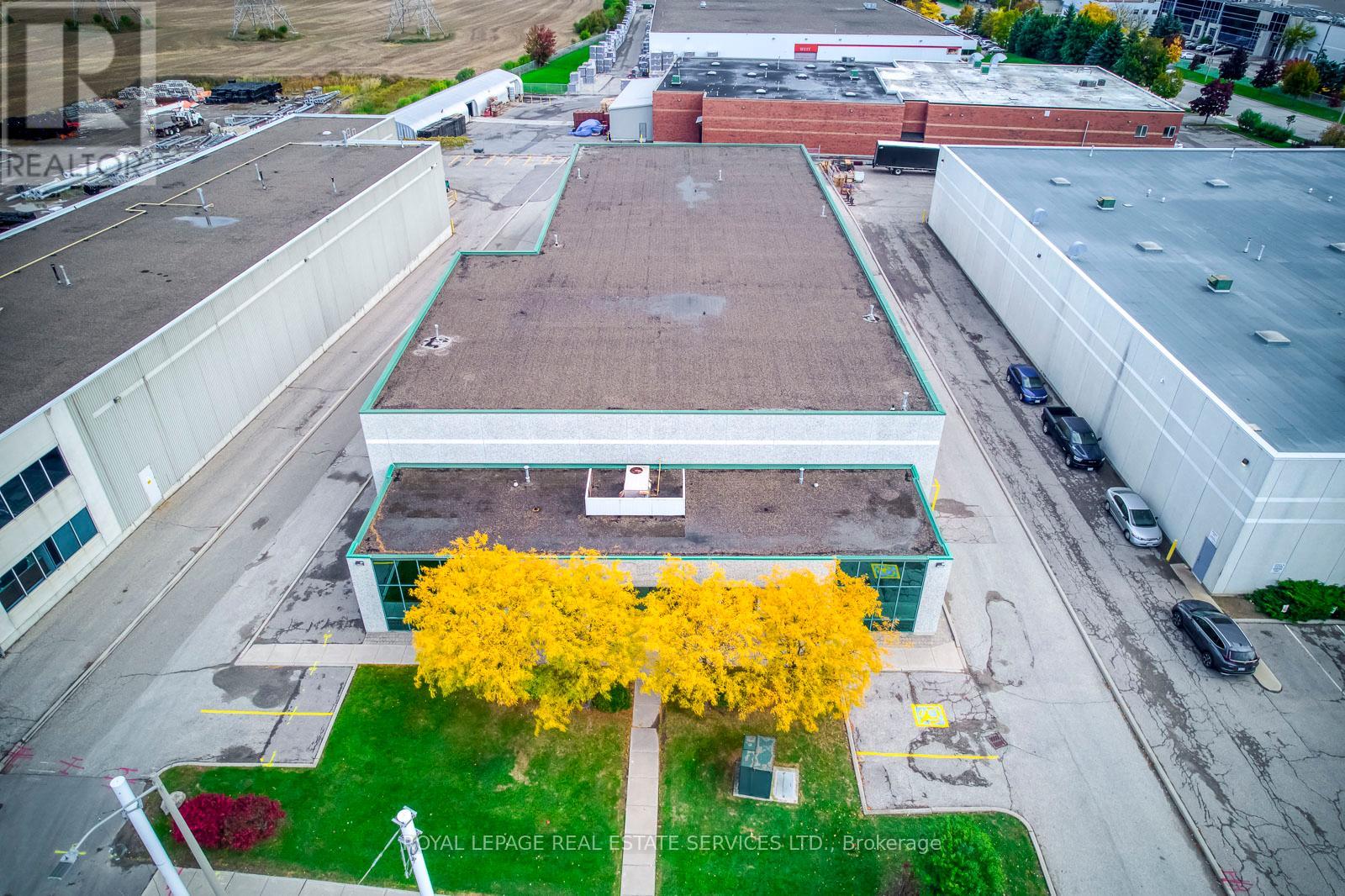 7205 Edwards Boulevard, Mississauga, Ontario  L5S 1Z3 - Photo 2 - W12511300