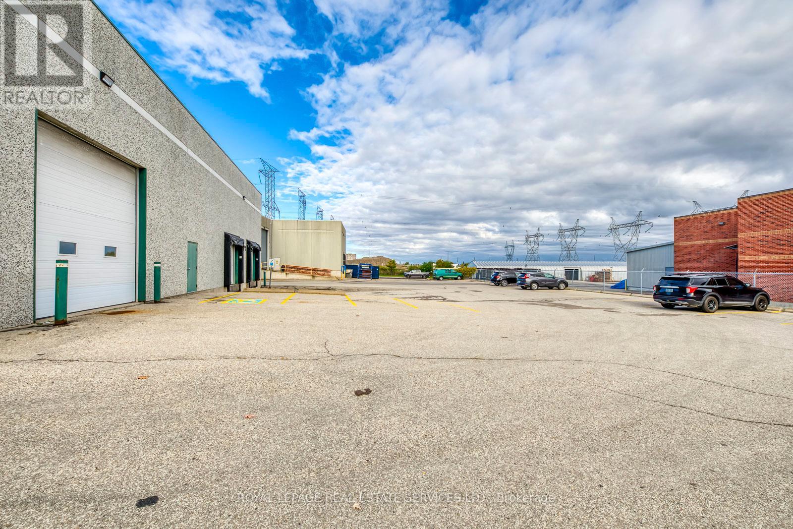 7205 Edwards Boulevard, Mississauga, Ontario  L5S 1Z3 - Photo 8 - W12511300