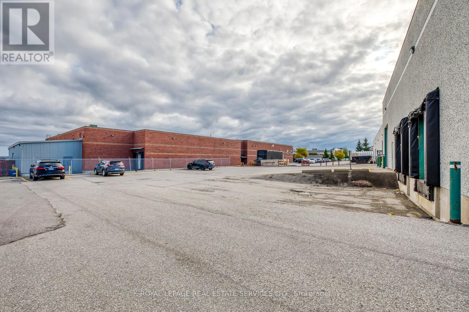 7205 Edwards Boulevard, Mississauga, Ontario  L5S 1Z3 - Photo 9 - W12511300