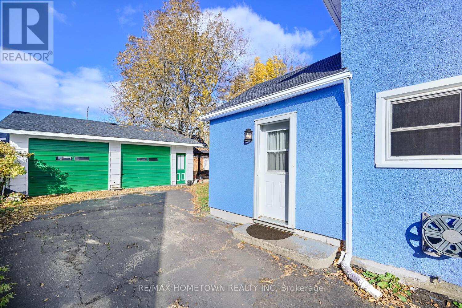 72 Havelock Street, Brockville, Ontario K6V 4M1 - Photo 41 - X12511416