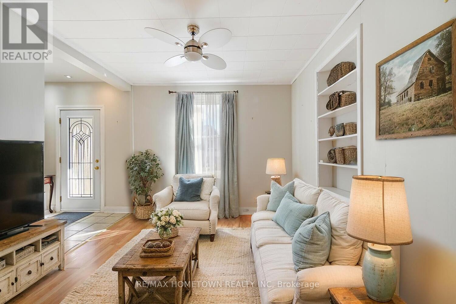 72 Havelock Street, Brockville, Ontario K6V 4M1 - Photo 8 - X12511416