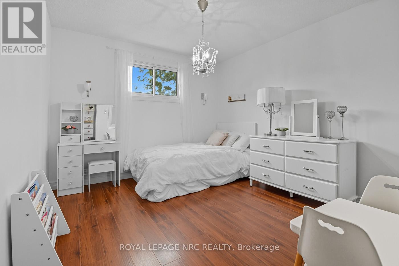 553 Wright Street, Welland, Ontario L3B 2K6 - Photo 16 - X12511388