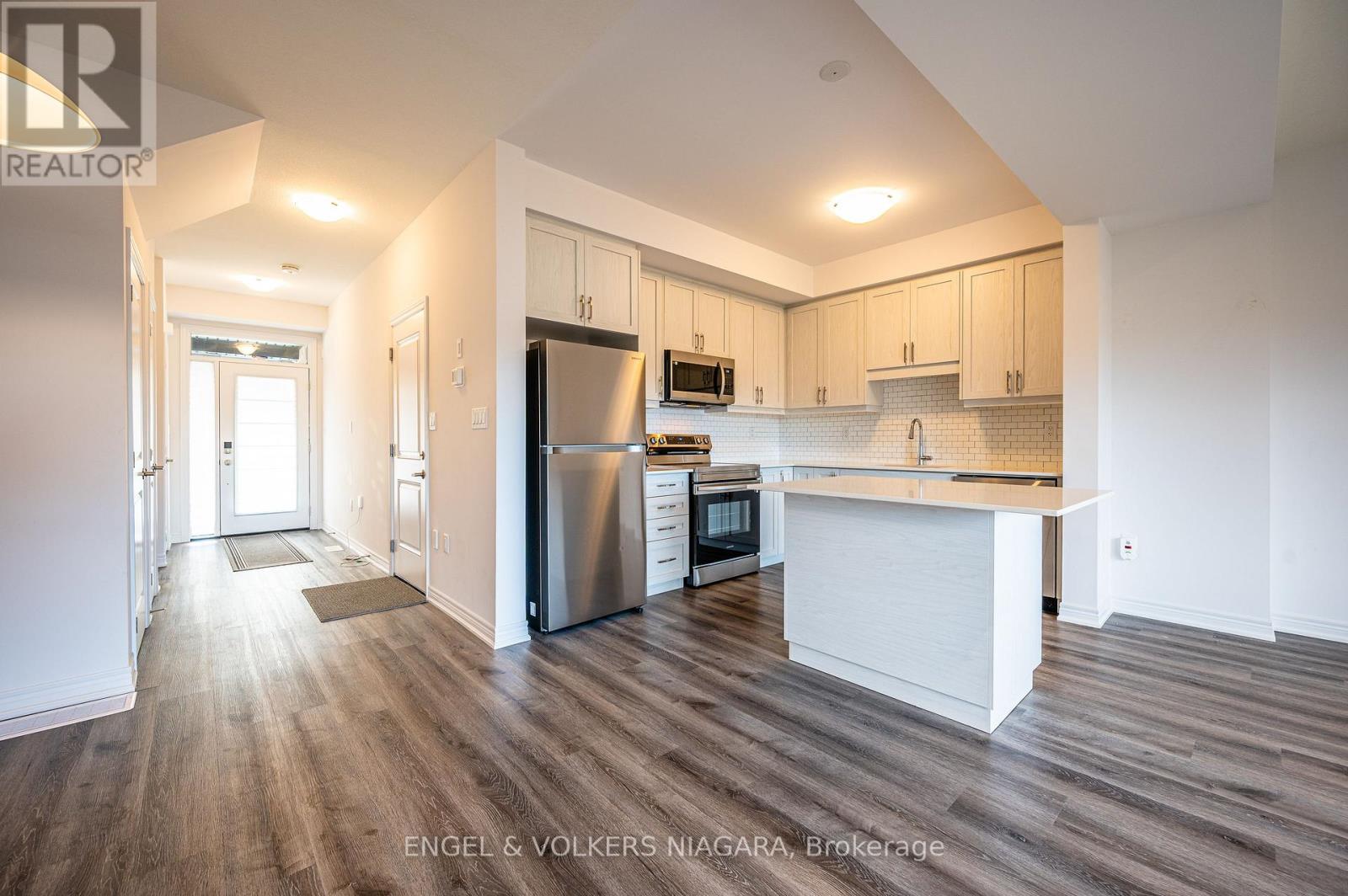 13 - 448 Blackburn Drive, Brantford, Ontario N3T 0X2 - Photo 7 - X12511410