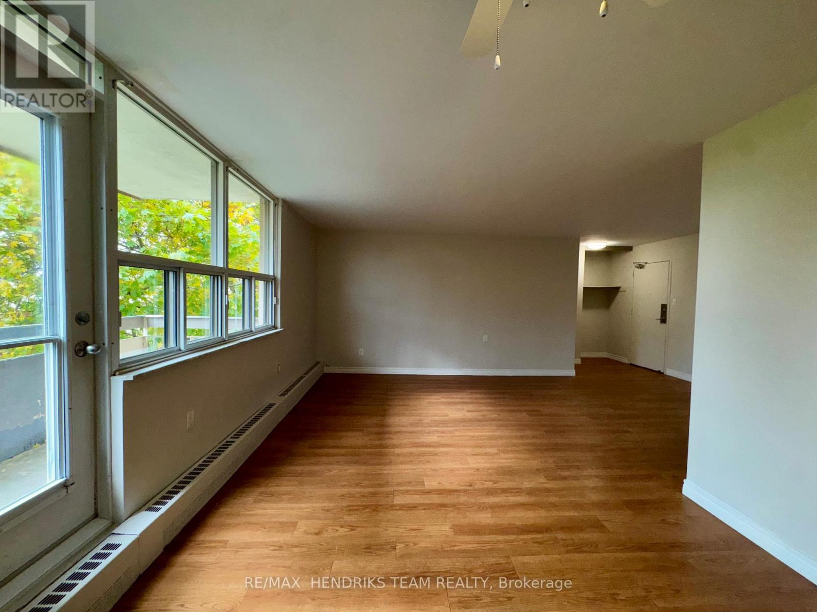 410 - 156 Fitch Street, Welland, Ontario L3C 4V6 - Photo 6 - X12511564