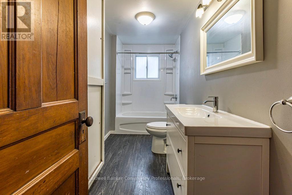 23 Avenue Place, Welland, Ontario L3B 4B2 - Photo 16 - X12511612