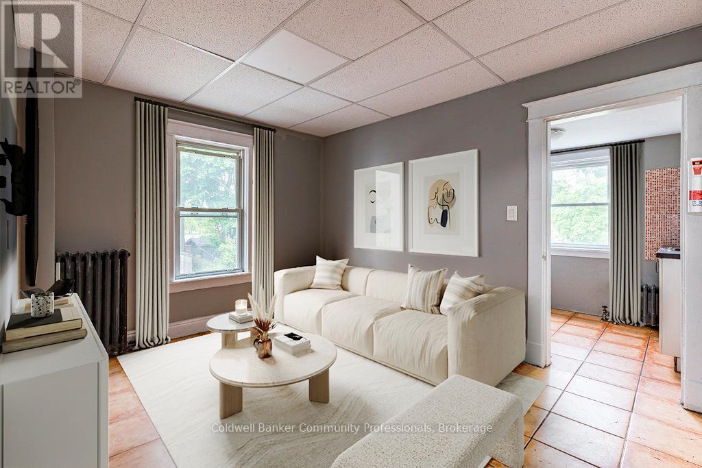 23 Avenue Place, Welland, Ontario L3B 4B2 - Photo 22 - X12511612