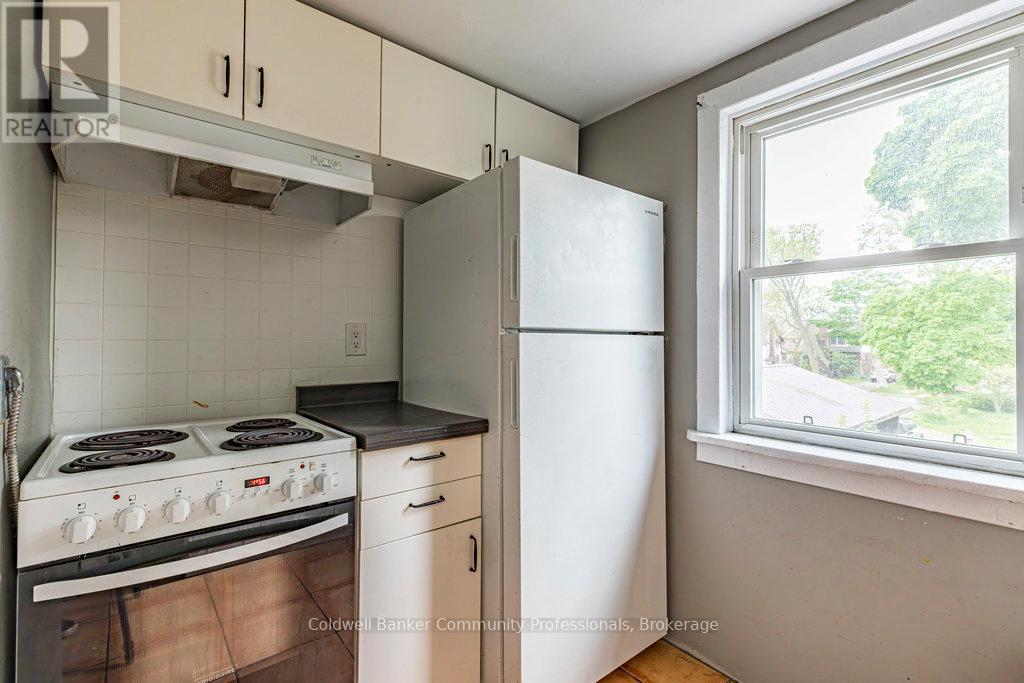 23 Avenue Place, Welland, Ontario L3B 4B2 - Photo 25 - X12511612