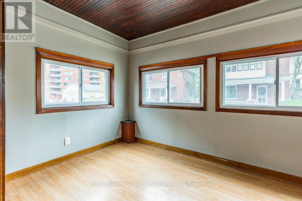 23 Avenue Place, Welland, Ontario L3B 4B2 - Photo 8 - X12511612