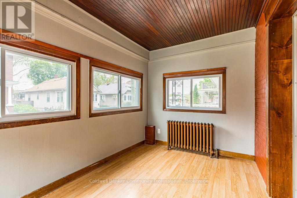 23 Avenue Place, Welland, Ontario L3B 4B2 - Photo 9 - X12511612