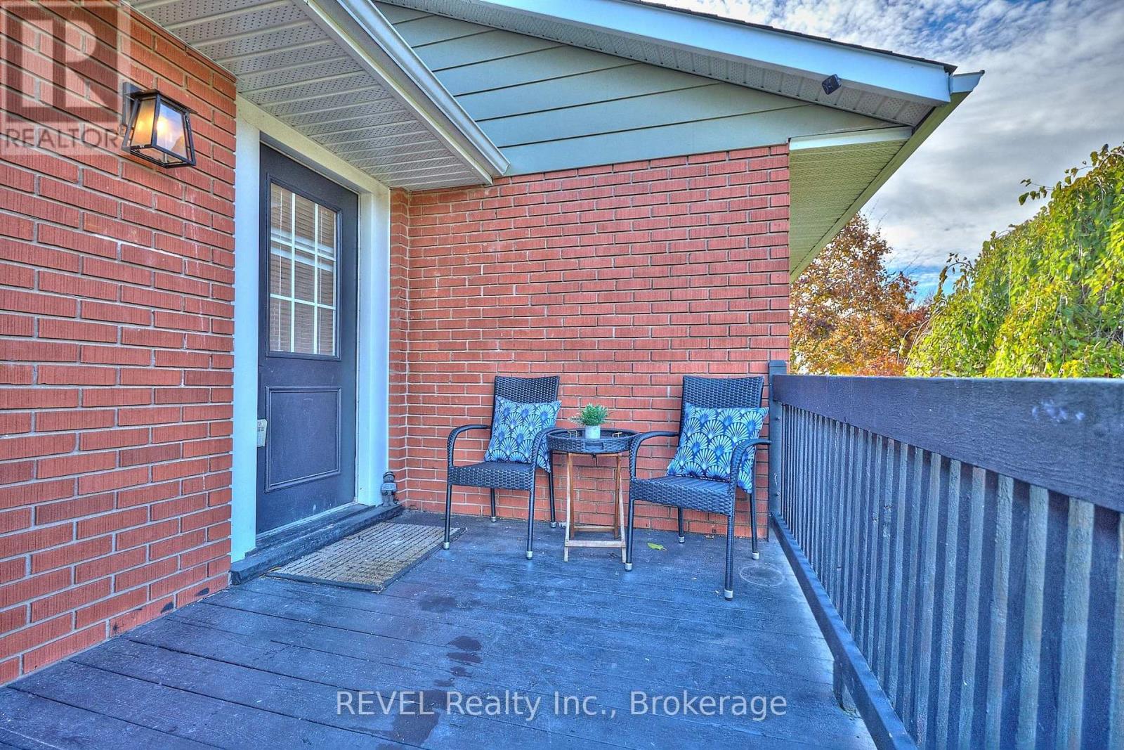 11 Newleaf Crescent, Welland (N. Welland), Ontario  L3C 6B4 - Photo 10 - X12511628