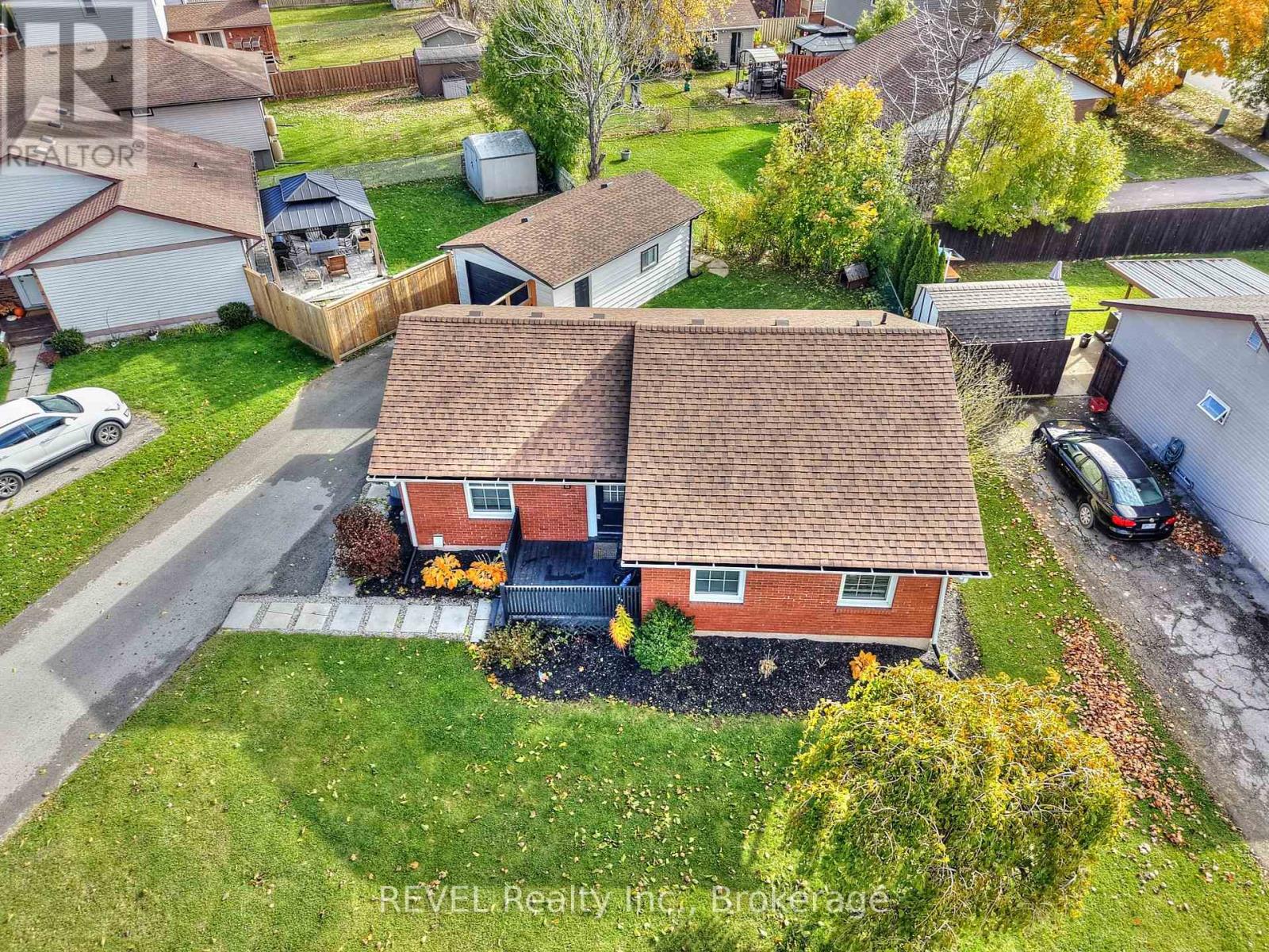 11 Newleaf Crescent, Welland (N. Welland), Ontario  L3C 6B4 - Photo 6 - X12511628