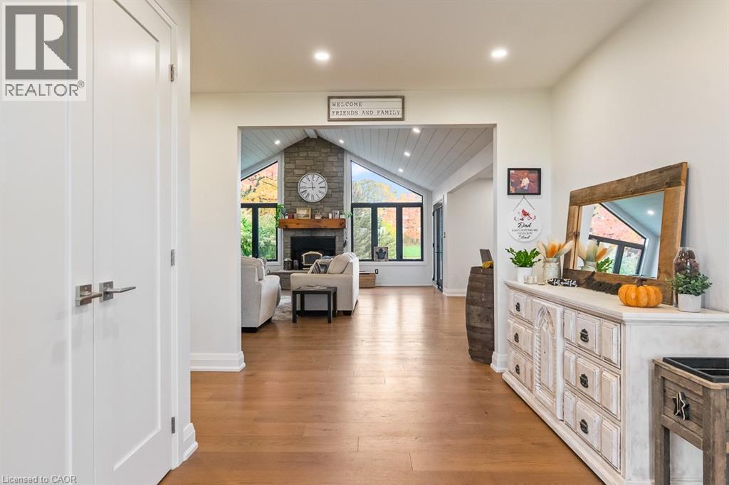 5665 Milburough Line, Burlington, Ontario  L7P 0C6 - Photo 8 - 40783903