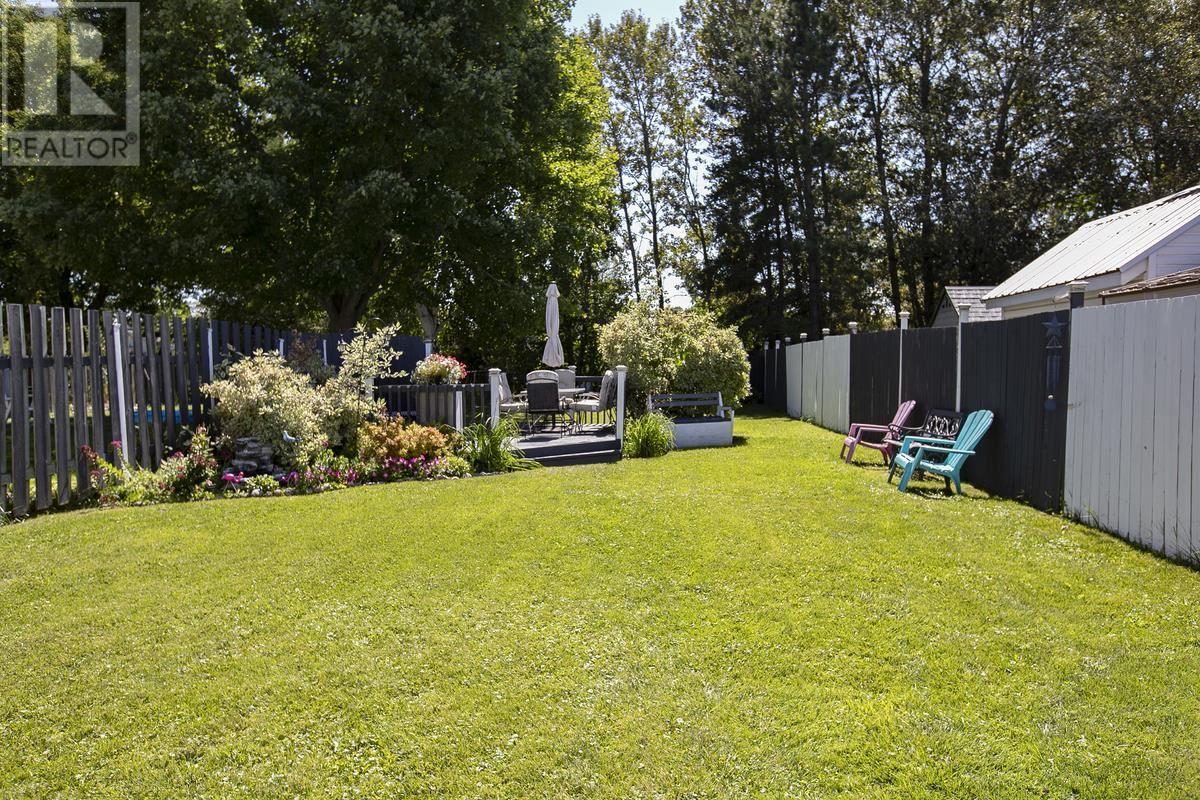 33 Breton Rd, Sault Ste. Marie, Ontario  P6B 5S9 - Photo 8 - SM252726