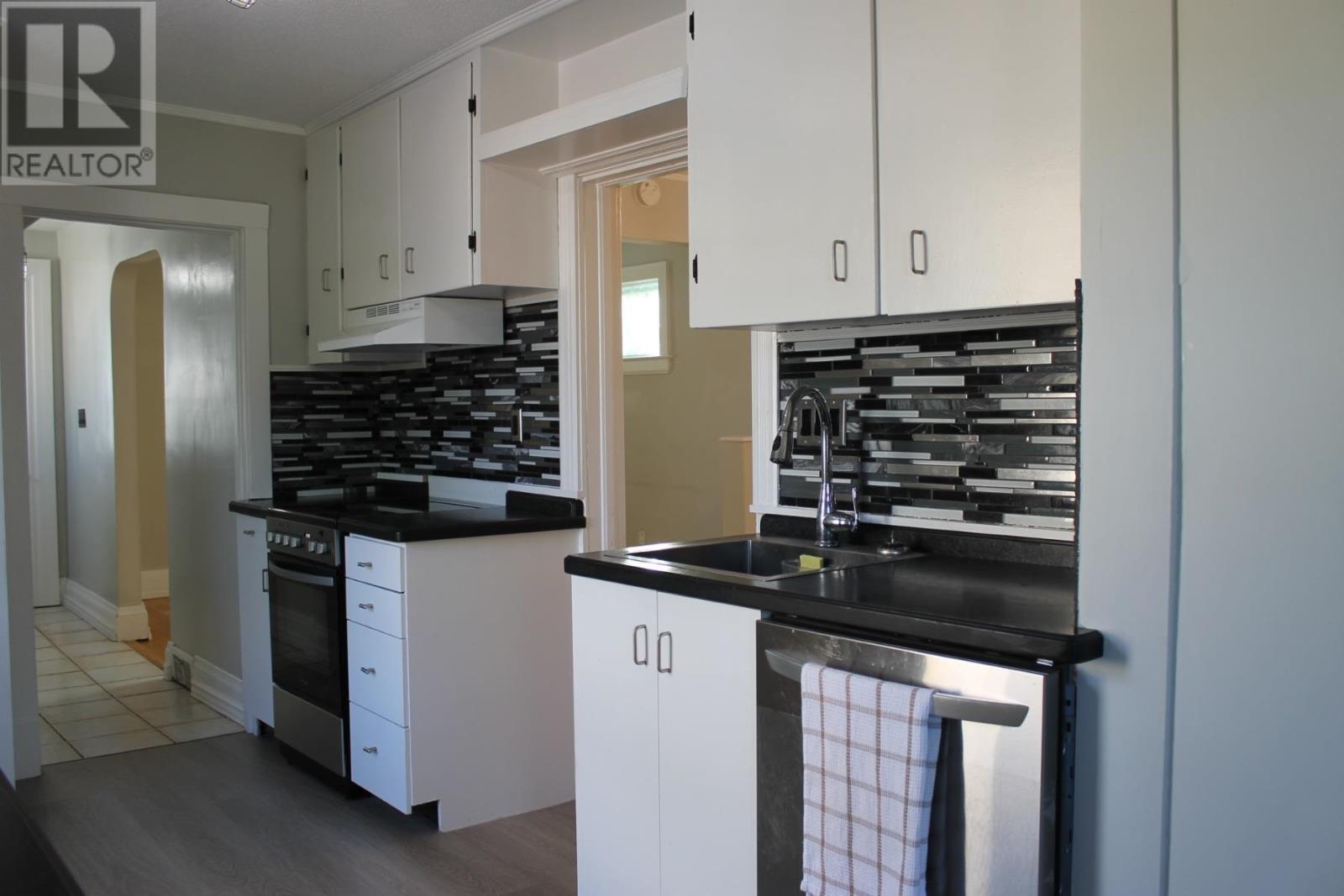 421 John St, Sault Ste. Marie, Ontario  P6C 3J8 - Photo 18 - SM252961