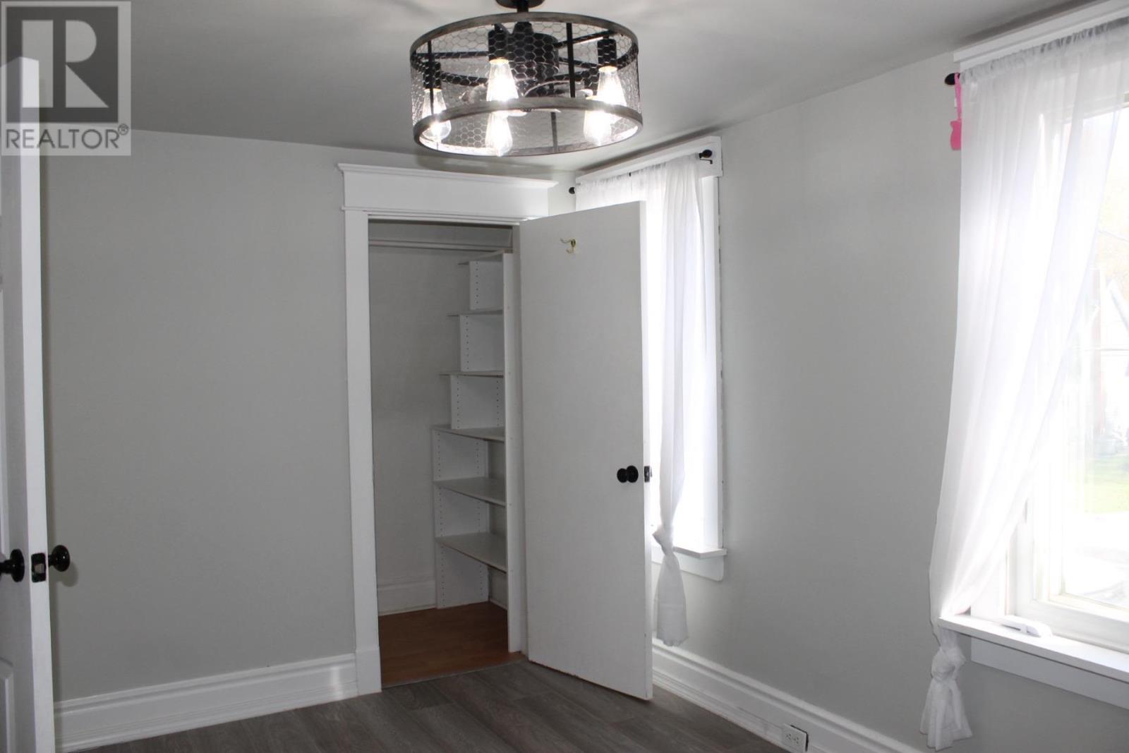 421 John St, Sault Ste. Marie, Ontario  P6C 3J8 - Photo 11 - SM252961