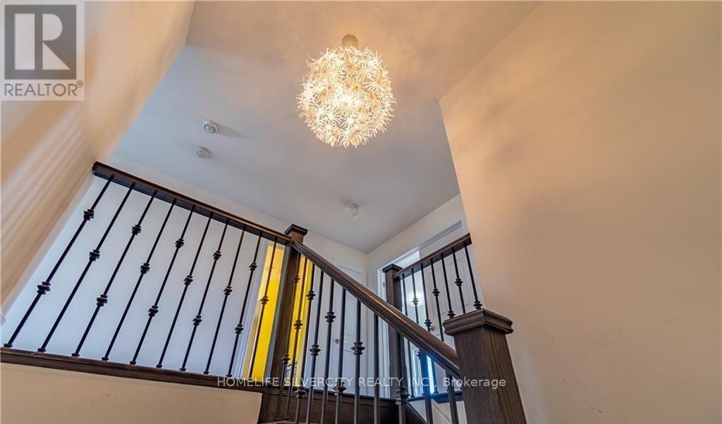 1029 Upper Thames Drive, Woodstock, Ontario  N4S 7W2 - Photo 12 - X12511236