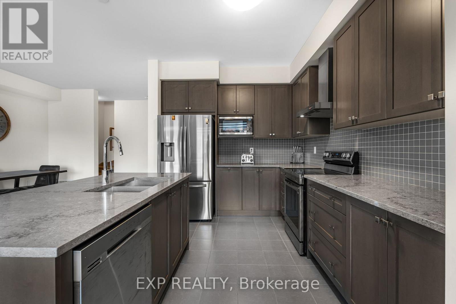 22 - 8317 Mulberry Drive, Niagara Falls, Ontario  L2H 3S9 - Photo 14 - X12511244