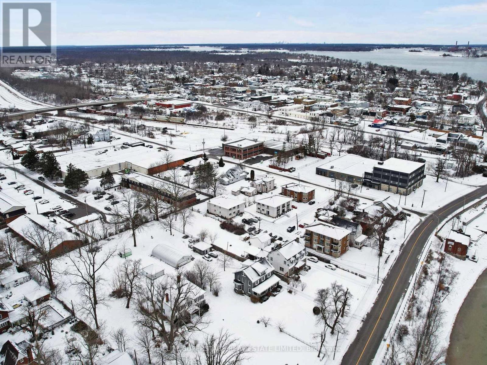 535 Niagara Boulevard, Fort Erie, Ontario  L2A 3H3 - Photo 9 - X12511282