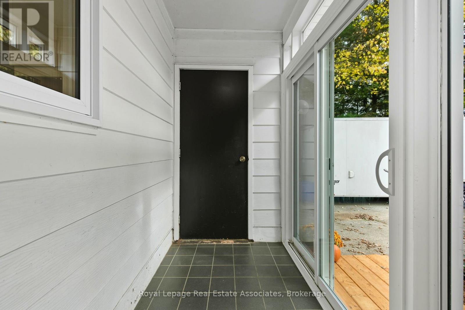 1967 Regional 97 Road, Hamilton, Ontario  N1R 5S7 - Photo 41 - X12511314