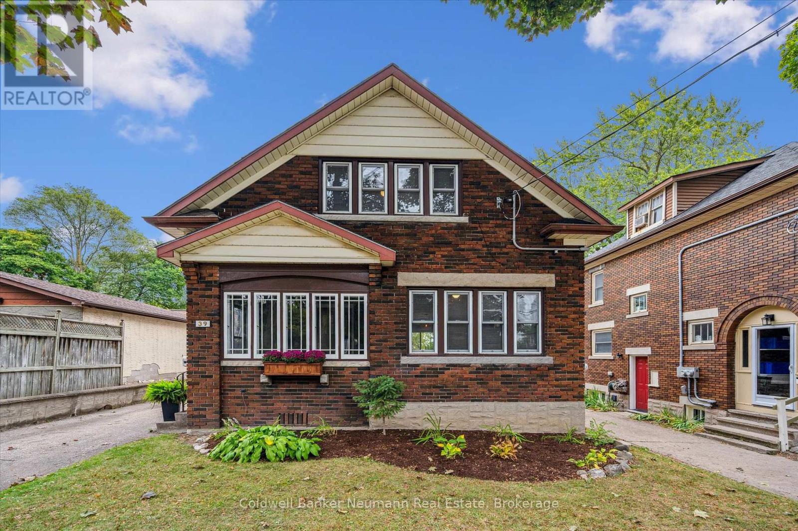 39 Agnes Street, Kitchener, Ontario N2G 2E9 - Photo 20 - X12511382