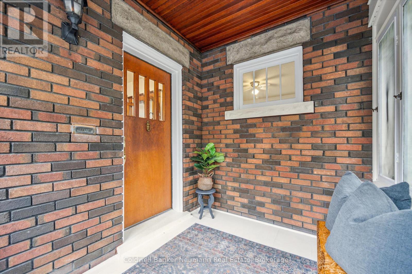 39 Agnes Street, Kitchener, Ontario N2G 2E9 - Photo 24 - X12511382