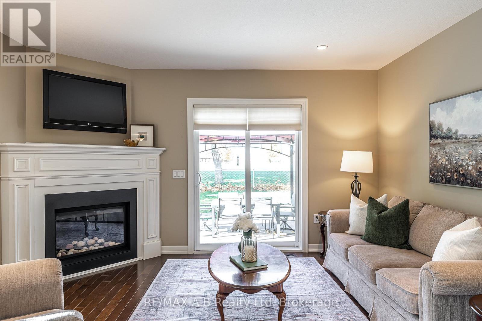 30 Homefield Court, St. Marys, Ontario N4X 0A4 - Photo 17 - X12511448