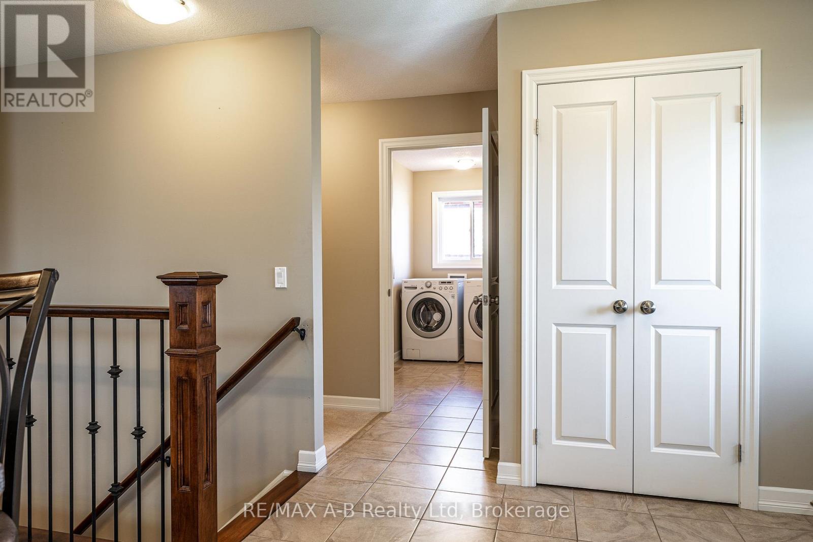 30 Homefield Court, St. Marys, Ontario N4X 0A4 - Photo 21 - X12511448