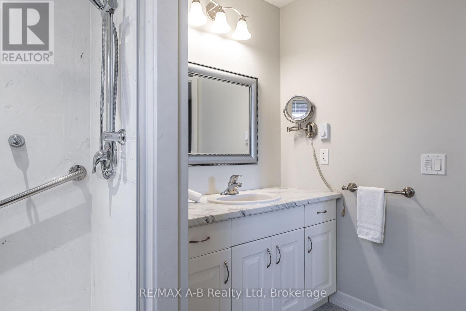 30 Homefield Court, St. Marys, Ontario N4X 0A4 - Photo 29 - X12511448