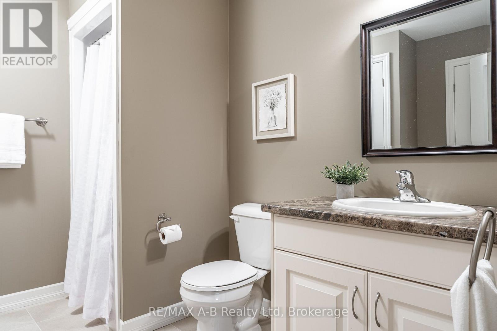 30 Homefield Court, St. Marys, Ontario N4X 0A4 - Photo 38 - X12511448