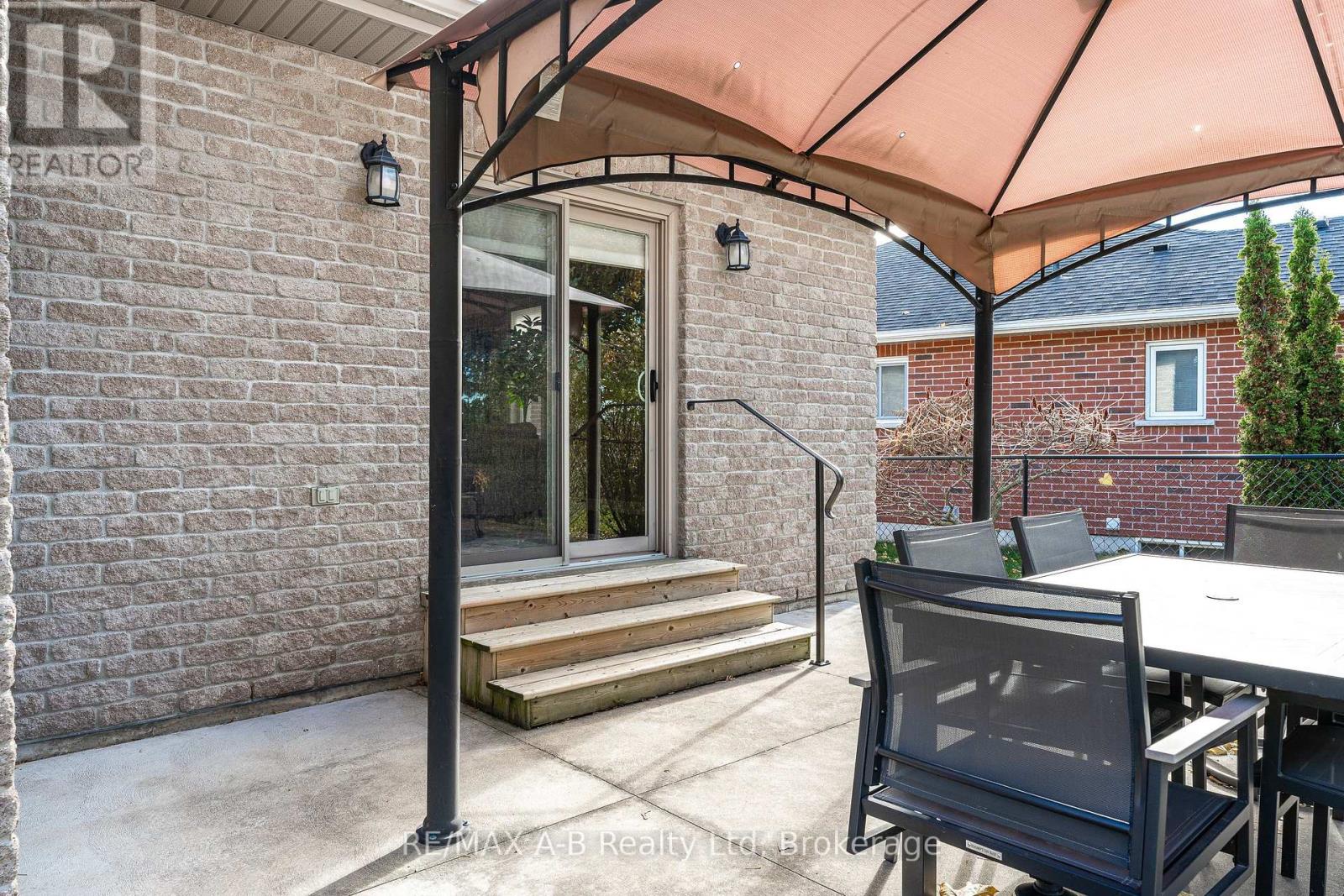 30 Homefield Court, St. Marys, Ontario N4X 0A4 - Photo 41 - X12511448