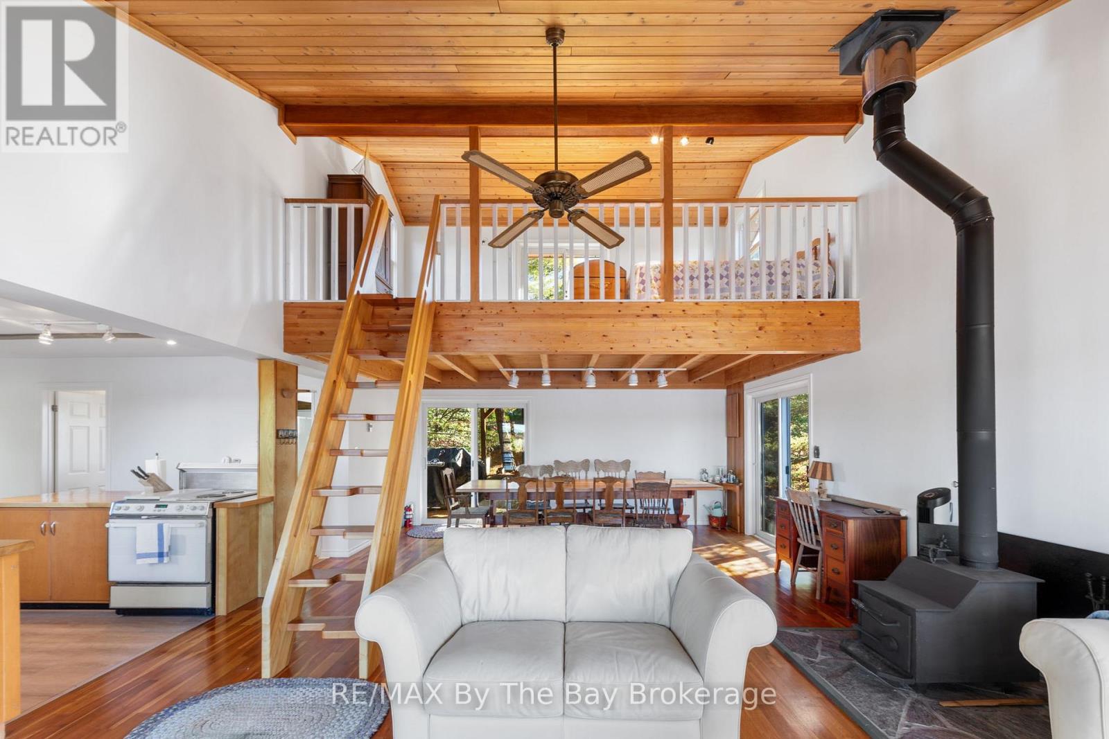 2 Island 2890, Georgian Bay, Ontario P0E 1E0 - Photo 14 - X12511512