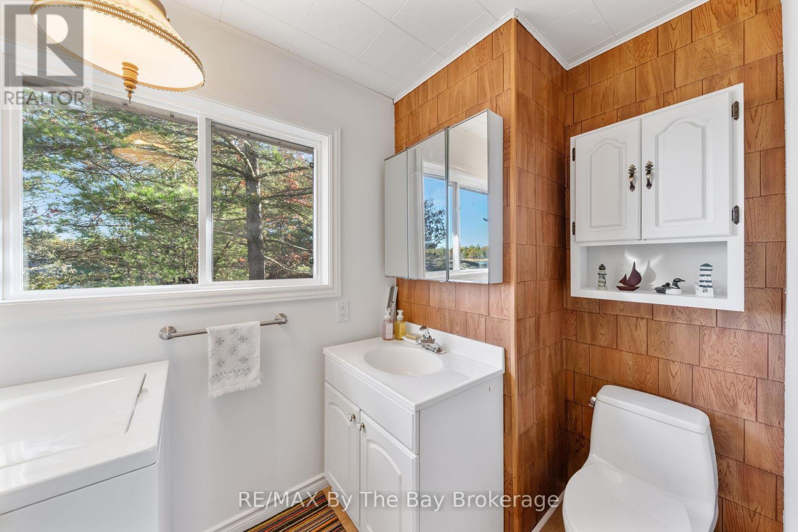 2 Island 2890, Georgian Bay, Ontario P0E 1E0 - Photo 20 - X12511512