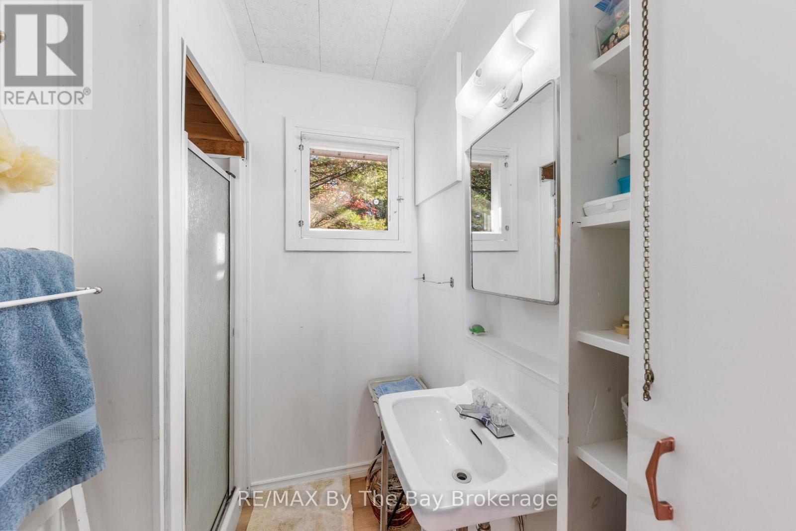 2 Island 2890, Georgian Bay, Ontario P0E 1E0 - Photo 24 - X12511512