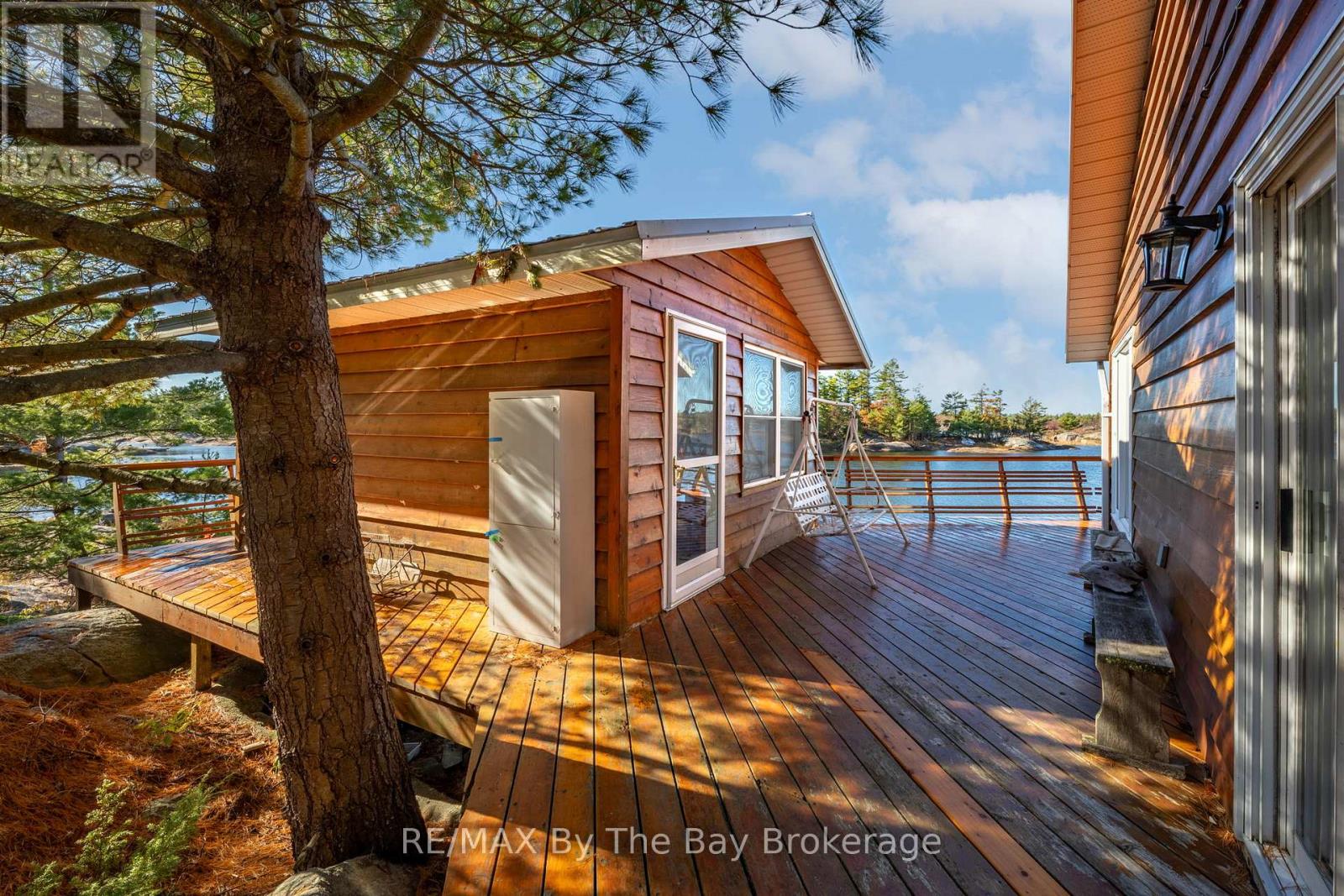 2 Island 2890, Georgian Bay, Ontario P0E 1E0 - Photo 31 - X12511512