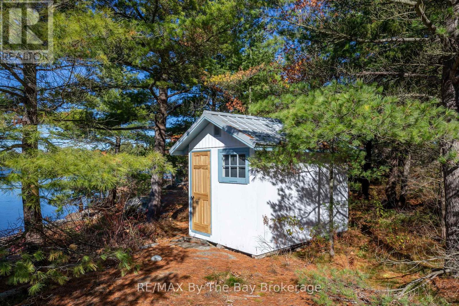 2 Island 2890, Georgian Bay, Ontario P0E 1E0 - Photo 34 - X12511512