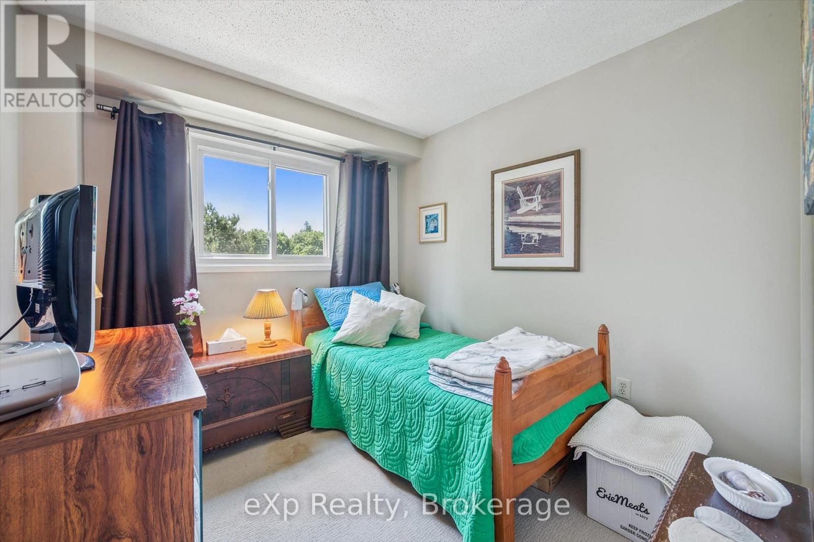 30 - 40 Silvercreek Parkway N, Guelph, Ontario  N1H 7X5 - Photo 16 - X12511596