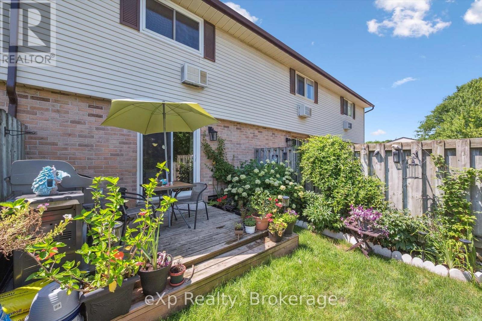 30 - 40 Silvercreek Parkway N, Guelph, Ontario  N1H 7X5 - Photo 22 - X12511596