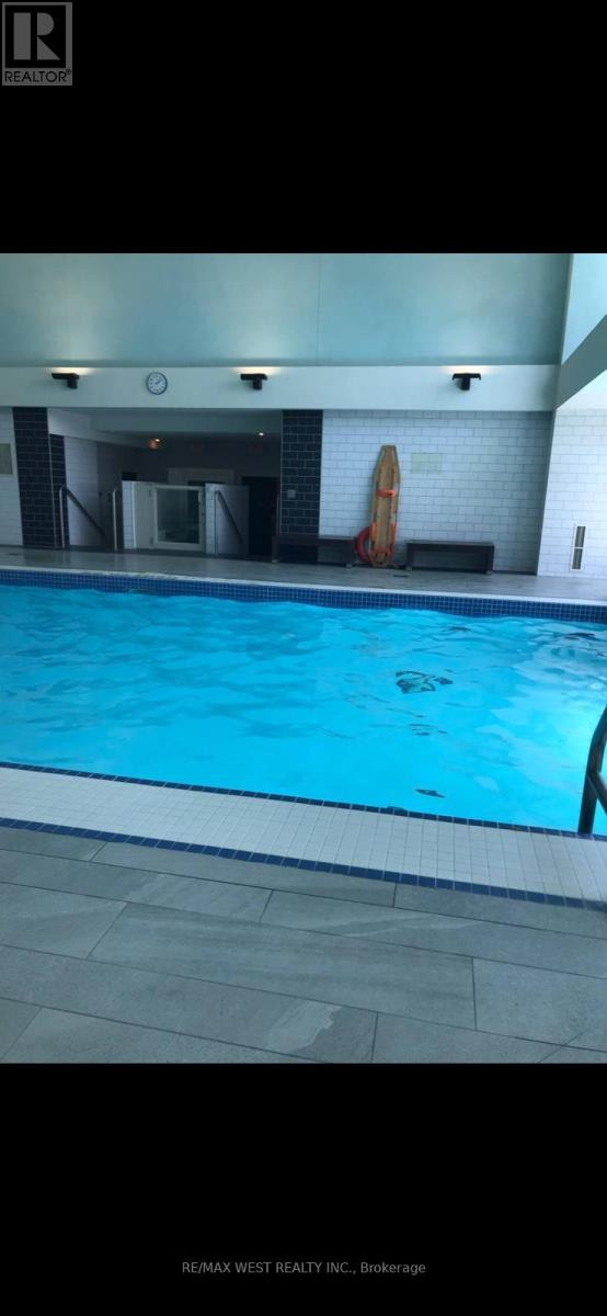 312 - 208 Queens Quay W, Toronto (Waterfront Communities), Ontario  M5J 1B5 - Photo 14 - C12510144