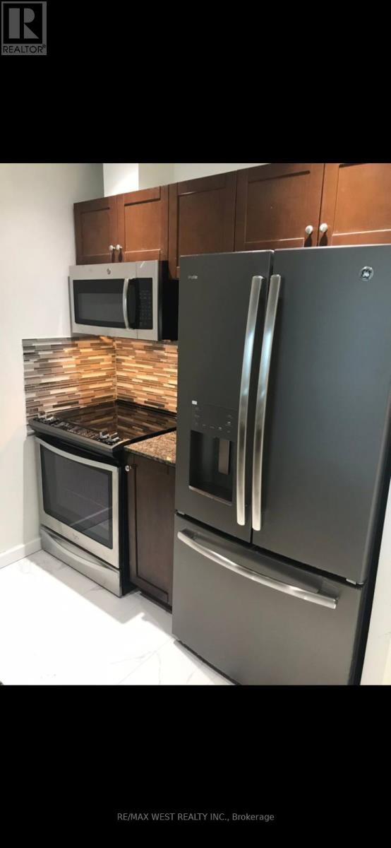 312 - 208 Queens Quay W, Toronto (Waterfront Communities), Ontario  M5J 1B5 - Photo 11 - C12510144