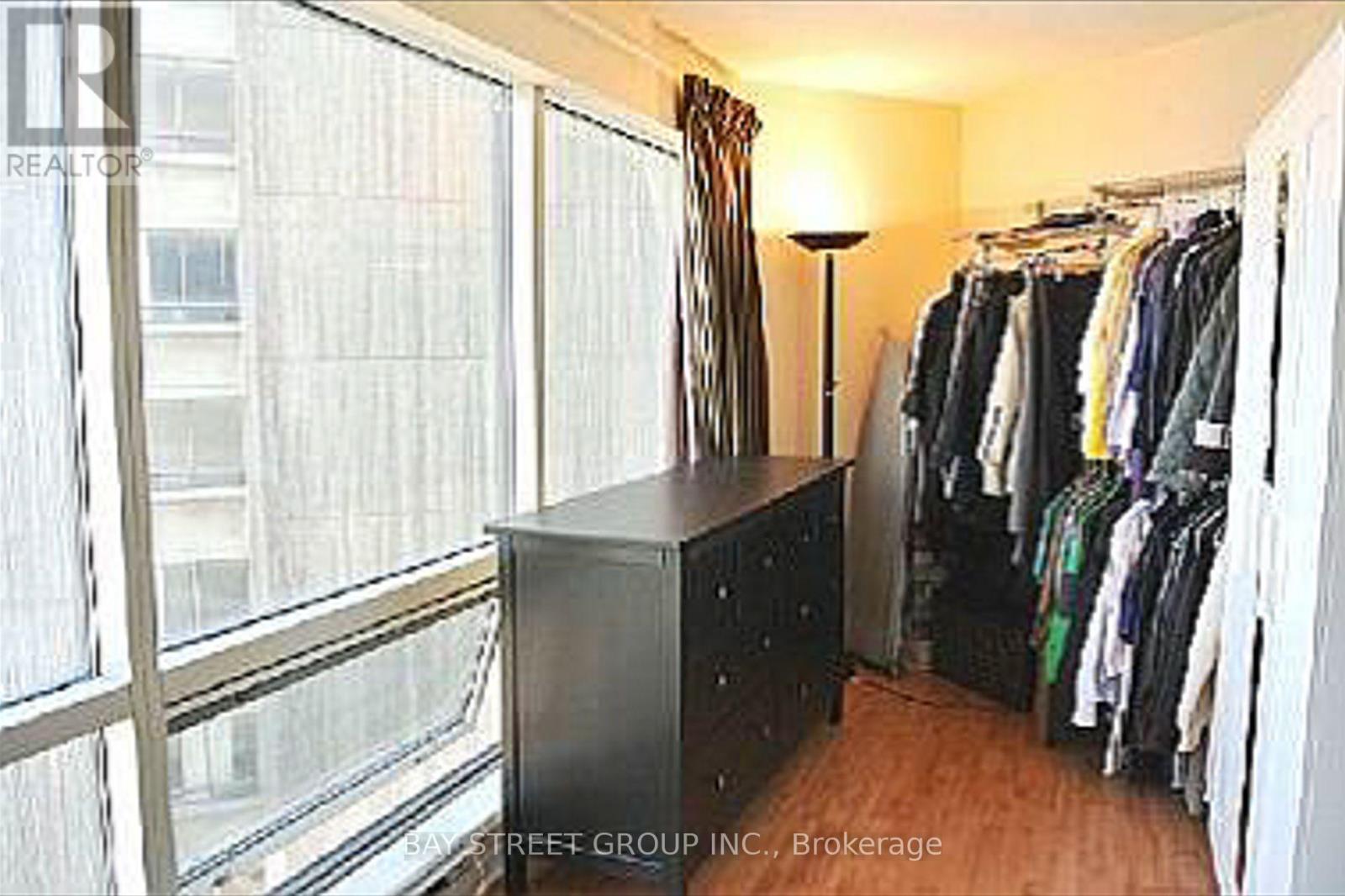 2213 - 1001 Bay Street, Toronto, Ontario M5S 3A6 - Photo 5 - C12480050