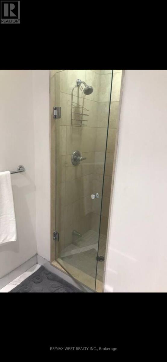 312 - 208 Queens Quay W, Toronto (Waterfront Communities), Ontario  M5J 1B5 - Photo 10 - C12510144