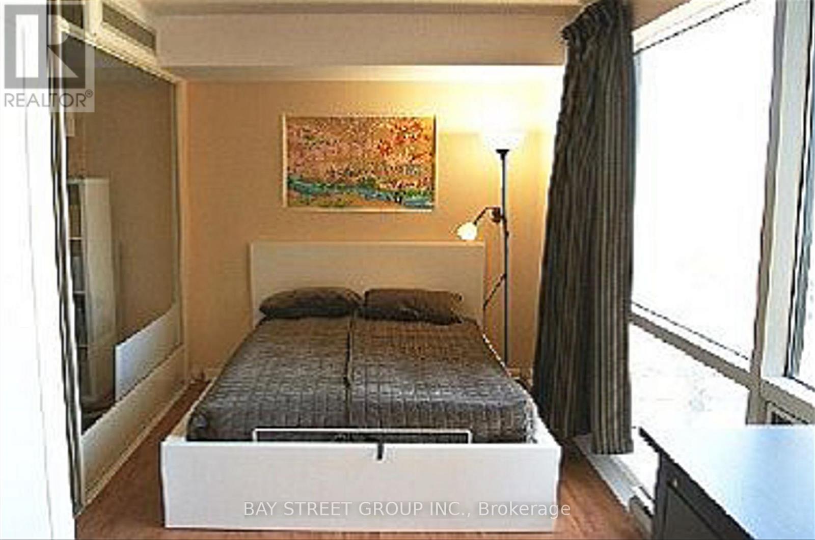 2213 - 1001 Bay Street, Toronto, Ontario M5S 3A6 - Photo 4 - C12480050