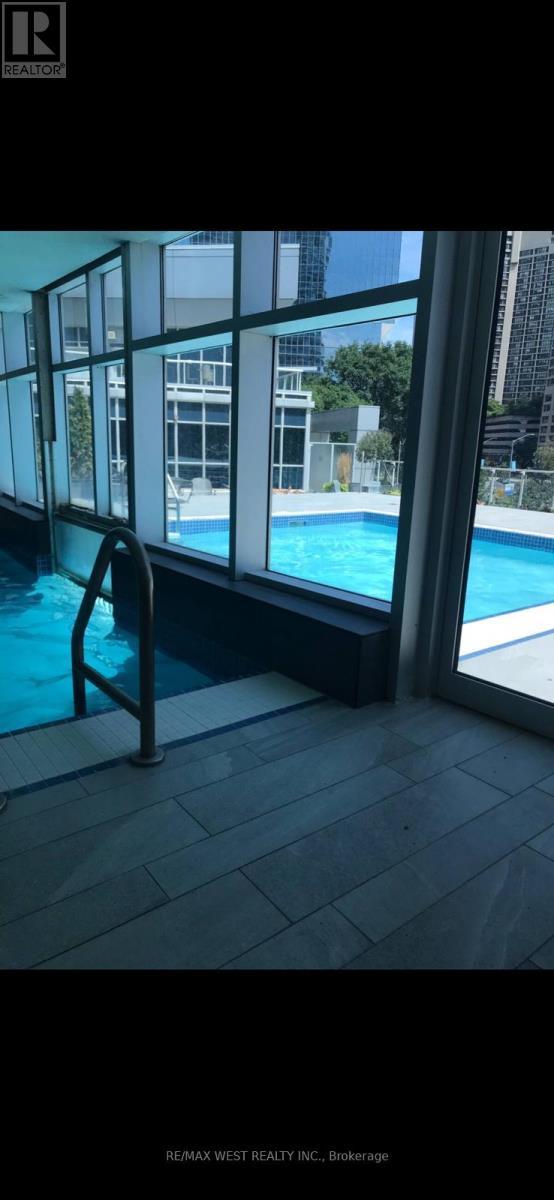 312 - 208 Queens Quay W, Toronto (Waterfront Communities), Ontario  M5J 1B5 - Photo 15 - C12510144