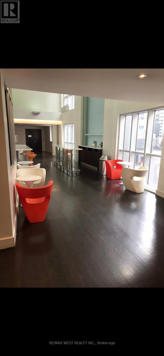 312 - 208 Queens Quay W, Toronto (Waterfront Communities), Ontario  M5J 1B5 - Photo 18 - C12510144