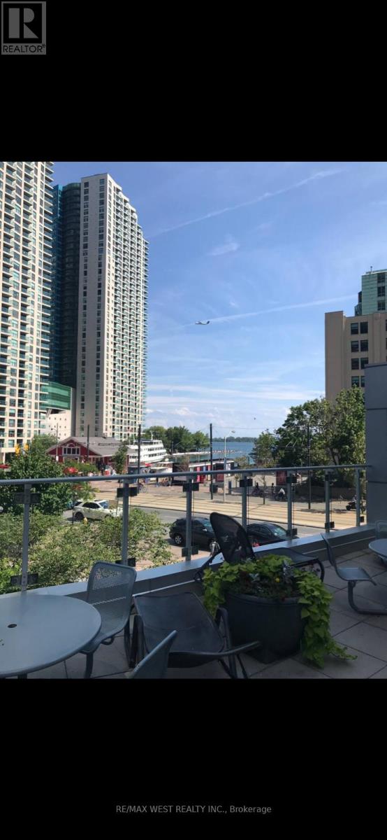 312 - 208 Queens Quay W, Toronto (Waterfront Communities), Ontario  M5J 1B5 - Photo 17 - C12510144