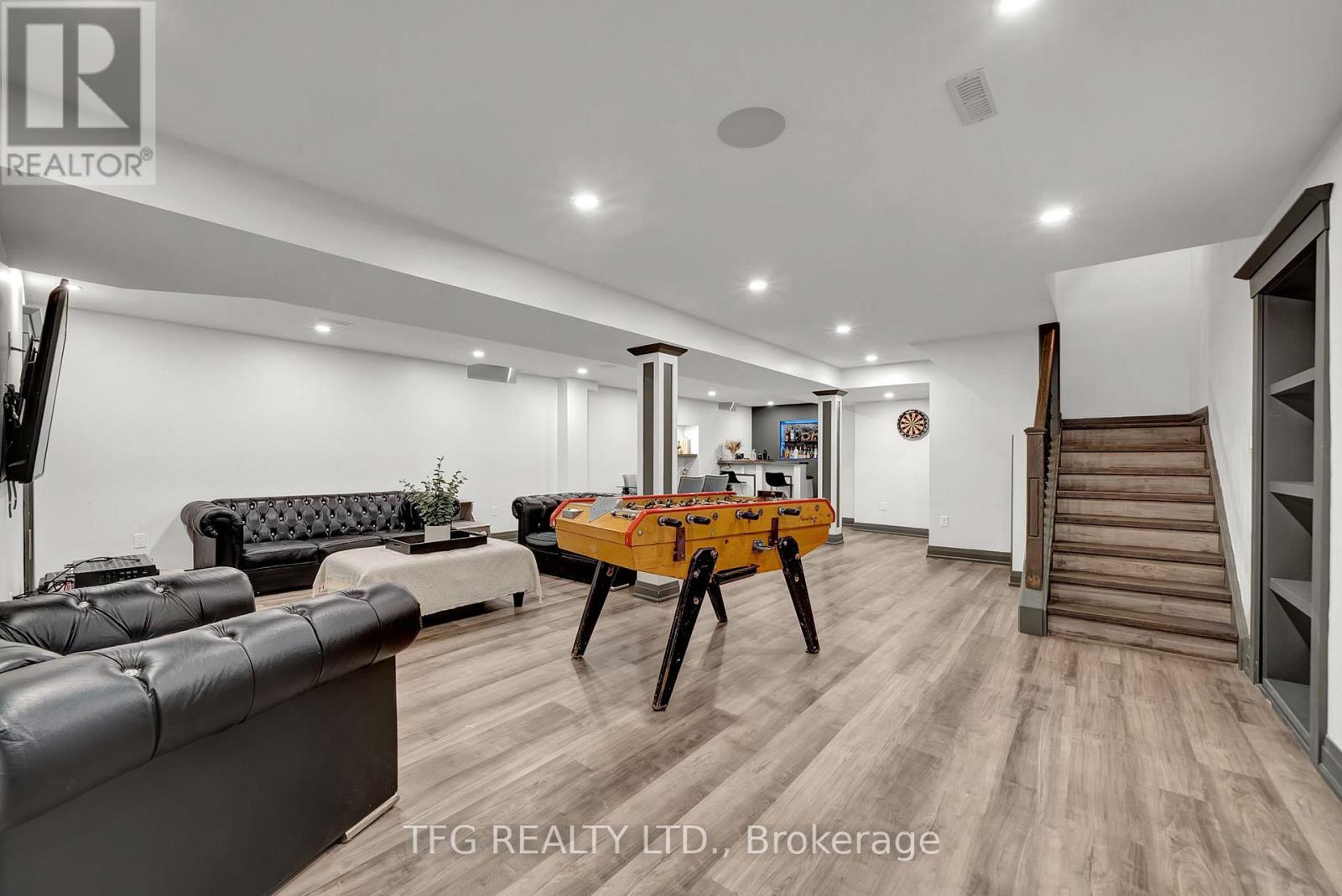 32 Falstaff Crescent, Whitby, Ontario  L1R 1W3 - Photo 29 - E12511490